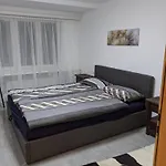 Primavista Apartment *
